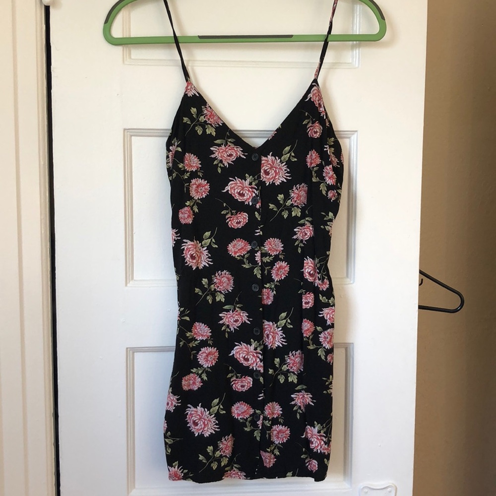 Floral dress with buttons